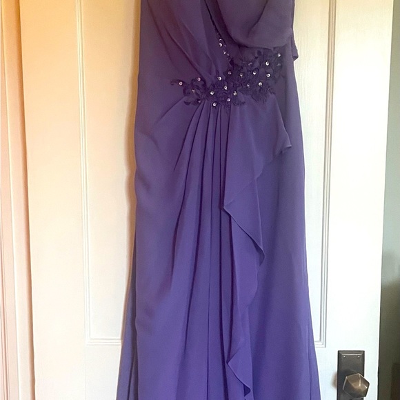 Purple Sheath/Column One Shoulder Floor-Length Chiffon Evening Dress. - Picture 3 of 15